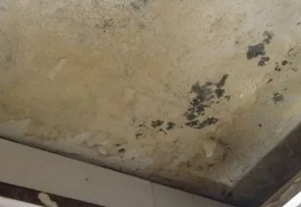 浪卡子阳台漏水维修公司分享下浪卡子卫生间渗水维修需要注意哪些问题。